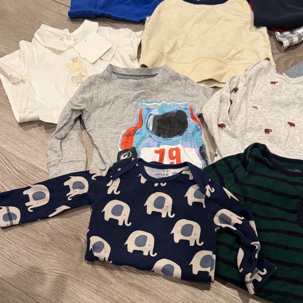 GAP Navy and Green Striped Long Sleeve Tee - Picture 5 of 5